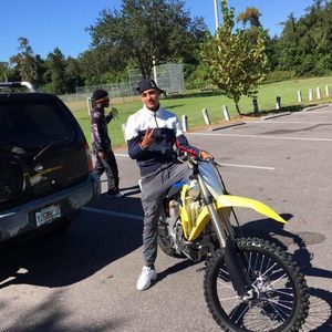 Meet your Posher, Aron alexis